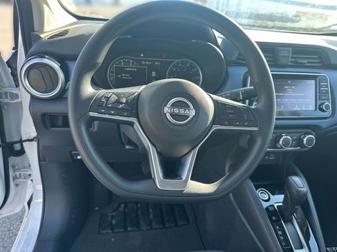 New 2025 Nissan Versa SV w/ Trunk Package FWD image 13