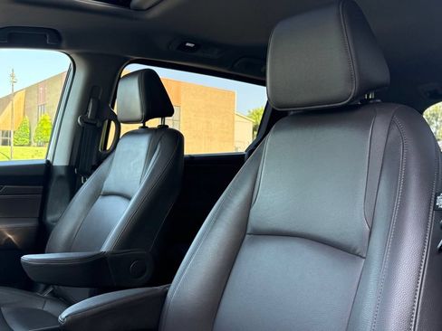Used 2019 Honda Odyssey EX-L image 10