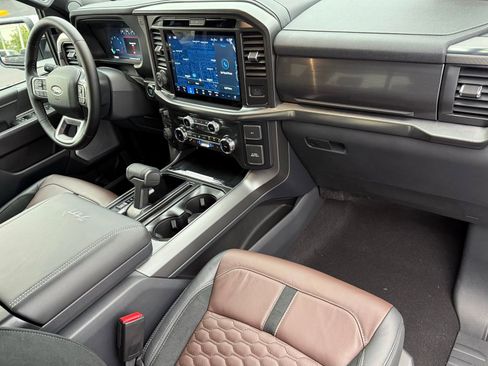 New 2025 Ford F150 Lariat w/ Equipment Group 502A High image 21