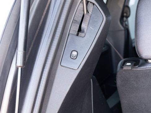 Used 2017 Dodge Grand Caravan GT FWD image 25