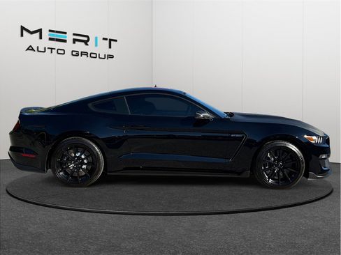 Used 2016 Ford Mustang Shelby GT350 w/ Technology Package RWD image 9