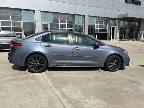 Used 2025 Toyota Corolla SE image 11