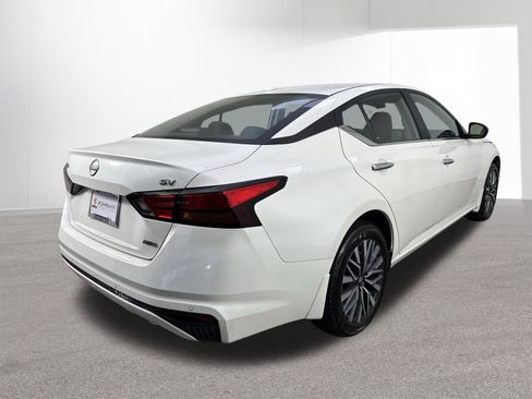 Certified 2024 Nissan Altima 2.5 SV image 35