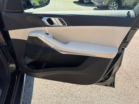 Used 2022 BMW X5 sDrive40i w/ Premium Package RWD image 14