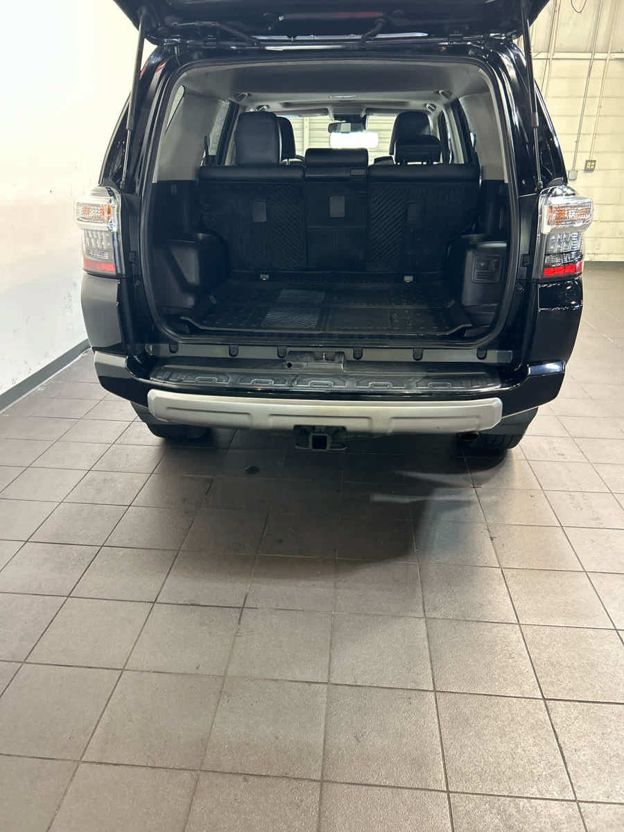Used 2021 Toyota 4Runner TRD Off-Road Premium w/ Moonroof Package AWD/4WD image 12