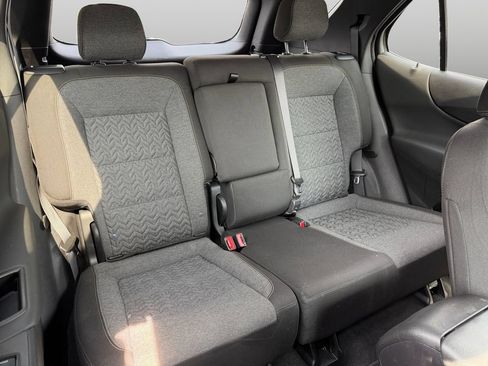 Used 2023 Chevrolet Equinox LT FWD image 21