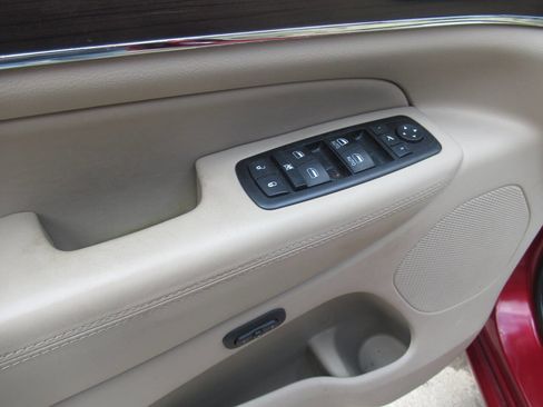 Used 2015 Jeep Grand Cherokee Overland image 18