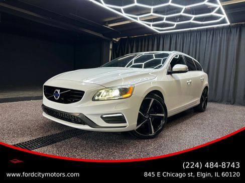 Used 2016 Volvo V60 T6 R-Design Platinum AWD/4WD image 1