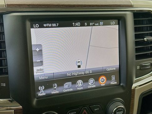 Used 2014 RAM 3500 Laramie AWD/4WD image 19