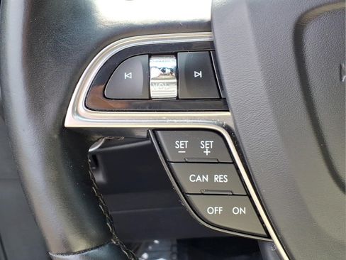 Certified 2019 Lincoln Nautilus Reserve AWD/4WD image 12