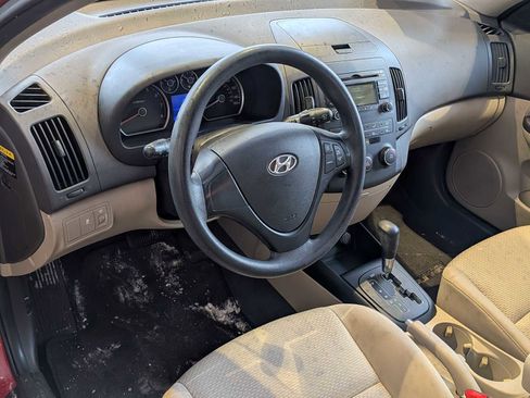 Used 2012 Hyundai Elantra GLS image 2