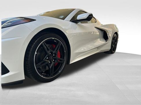 Used 2024 Chevrolet Corvette Stingray Coupe w/ Z51 Performance Package image 15