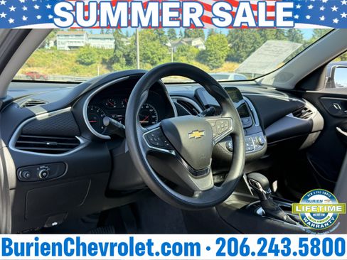Used 2024 Chevrolet Malibu LT FWD image 12