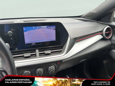 Used 2024 Chevrolet Trax RS w/ Driver Confidence Package FWD image 20