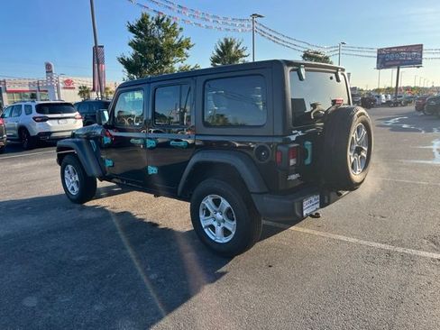 Used 2022 Jeep Wrangler Unlimited Sport AWD/4WD image 35