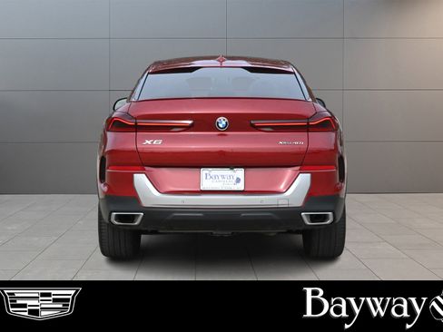 Used 2023 BMW X6 xDrive40i w/ Luxury Seating Package image 6