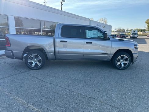 Used 2025 RAM 1500 Tradesman AWD/4WD image 8