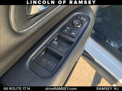 Used 2022 Honda HR-V EX-L image 13