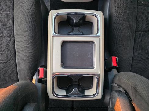 Used 2012 Dodge Grand Caravan Crew image 32