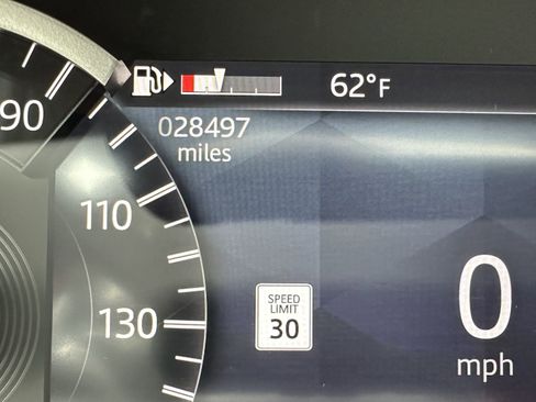 Used 2023 Land Rover Discovery Sport SE R-Dynamic image 23