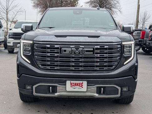 Used 2024 GMC Sierra 1500 Denali Ultimate image 8