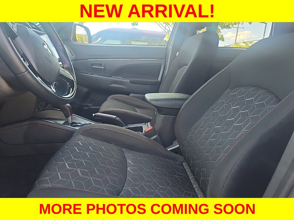 Used 2025 Mitsubishi Outlander Sport AWD image 10