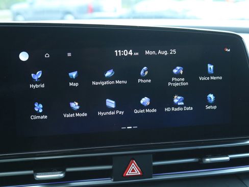 New 2025 Hyundai Elantra Limited image 22