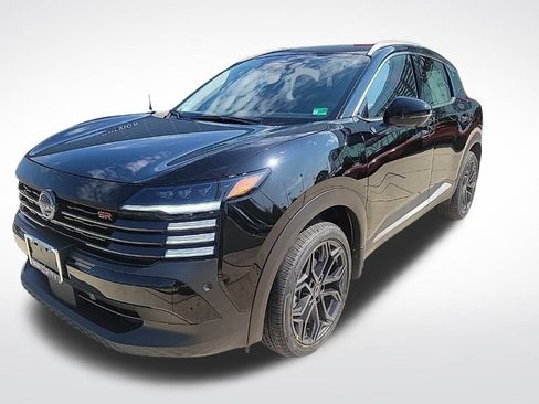 New 2025 Nissan Kicks SR w/ SR Premium Package image 1