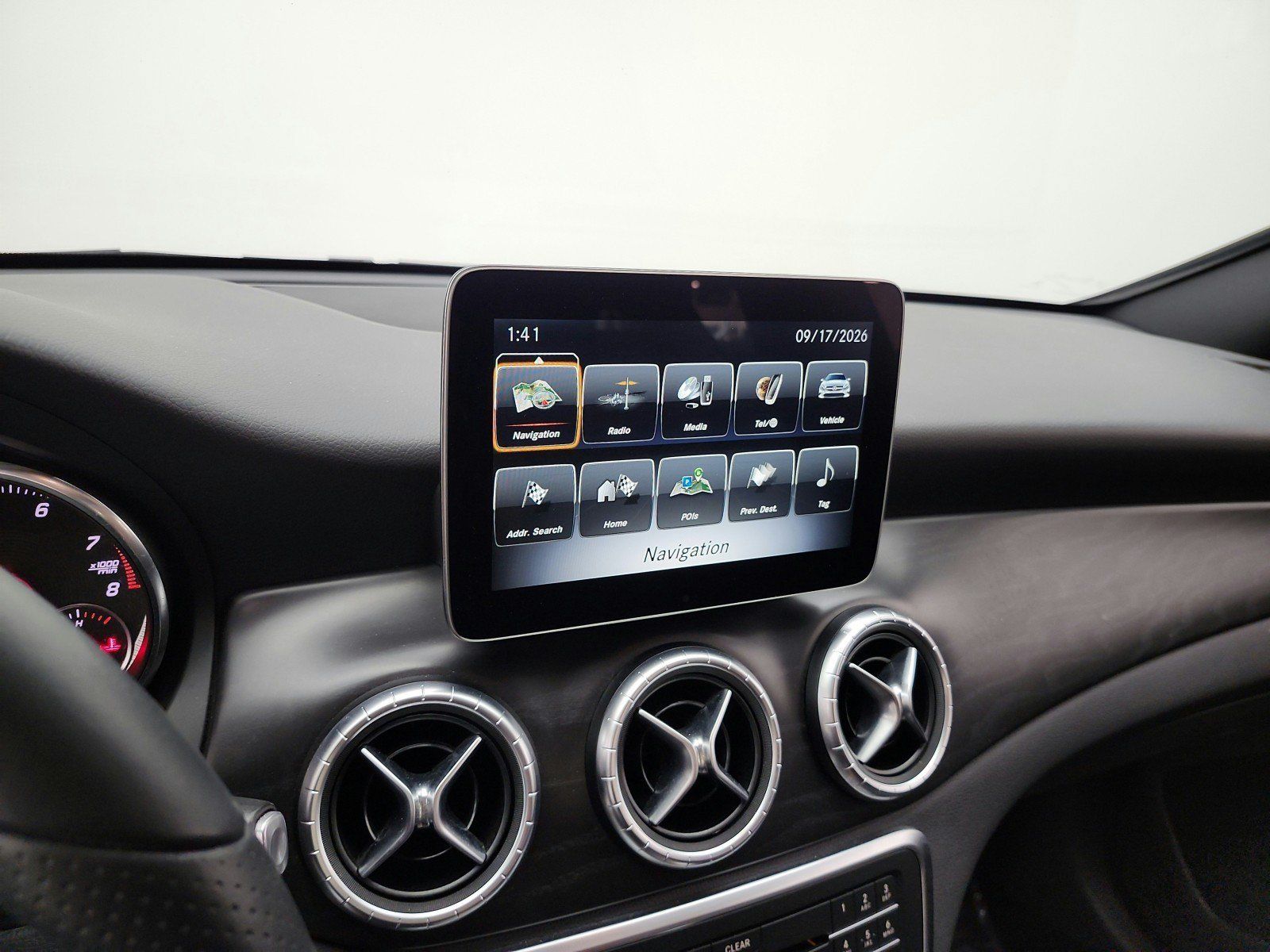 Used 2018 Mercedes-Benz CLA 250 image 14