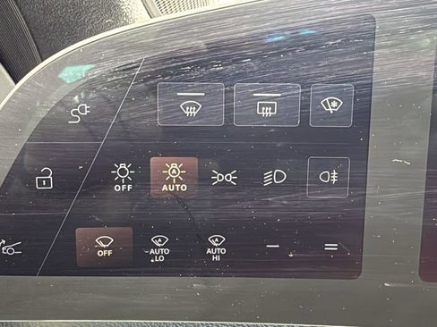 Used 2024 Lucid Air Touring image 30