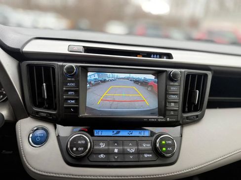 Used 2017 Toyota RAV4 Limited w/ Protection Package image 19