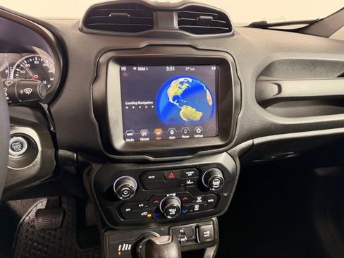 Certified 2023 Jeep Renegade Latitude image 21