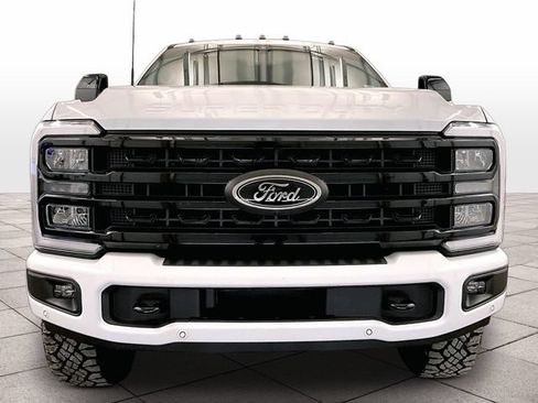 Used 2024 Ford F250 Lariat w/ Lariat Ultimate Package AWD/4WD image 3