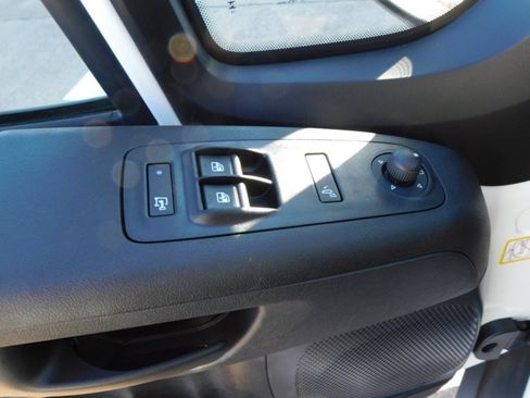 Used 2024 RAM ProMaster 3500 w/ Convenience Group image 15