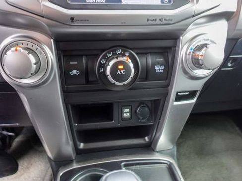 Certified 2017 Toyota 4Runner SR5 Premium w/ Preferred Accessory Package image 21