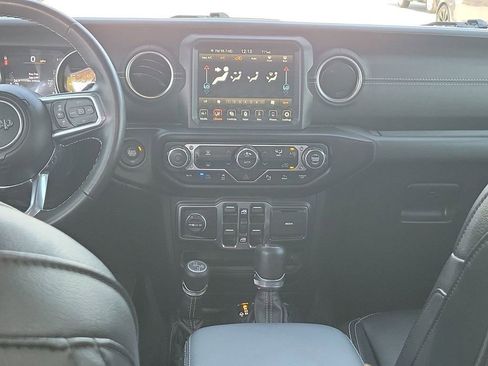 Used 2022 Jeep Wrangler Unlimited Sahara w/ Safety Group image 25