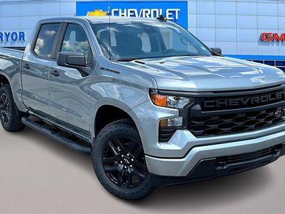 New 2026 Chevrolet Silverado 1500 Custom w/ Turbomax Blackout Package
