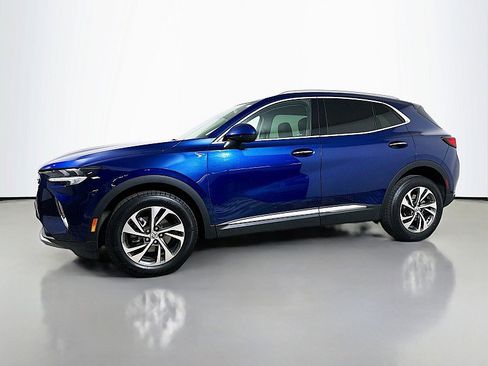 Used 2023 Buick Envision Essence image 3