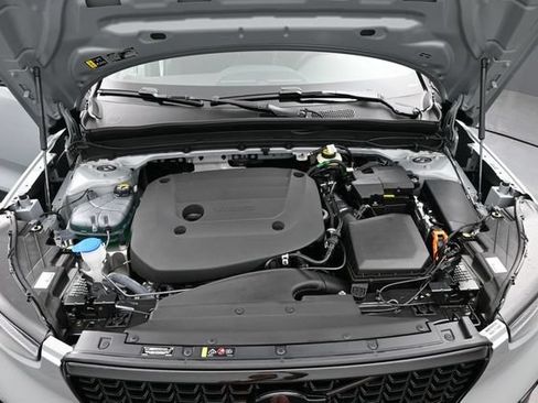 New 2026 Volvo XC40 B5 Ultra w/ Protection Package Premier AWD/4WD image 34