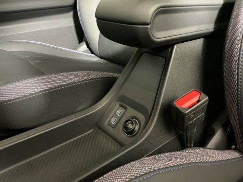 Certified 2025 MINI Cooper 2-Door Hardtop FWD image 13