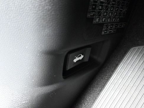 Used 2023 Honda Pilot EX-L image 31