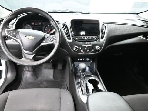 Used 2022 Chevrolet Malibu LS image 10