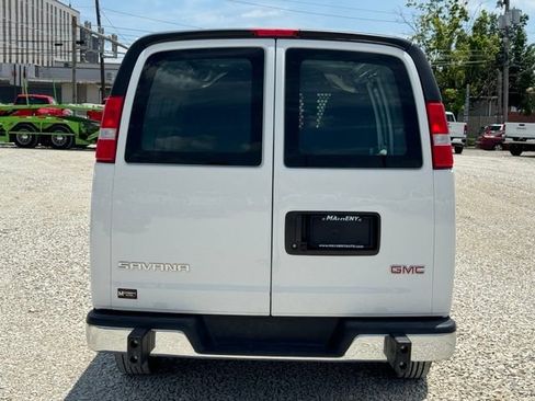 Used 2025 GMC Savana 2500 w/ Driver Convenience Package RWD image 5