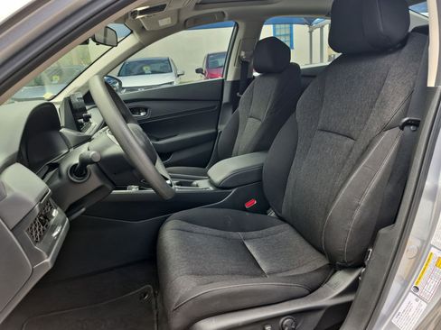 Used 2025 Honda Accord SE image 9