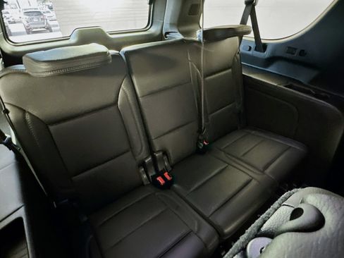 Used 2021 GMC Yukon XL Denali AWD/4WD image 30