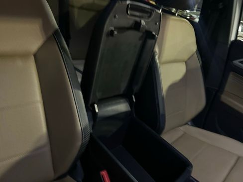 Used 2021 Volkswagen Atlas Cross Sport SE w/ Panoramic Sunroof Package image 36