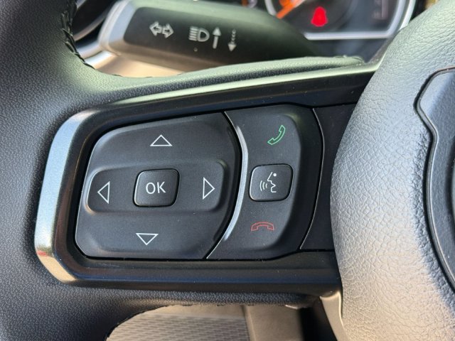Used 2023 Jeep Gladiator Sport AWD/4WD image 23