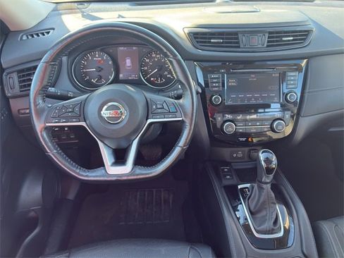 Used 2018 Nissan Rogue SL w/ Premium Package image 15