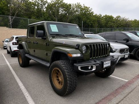Used 2022 Jeep Gladiator Sport AWD/4WD image 2