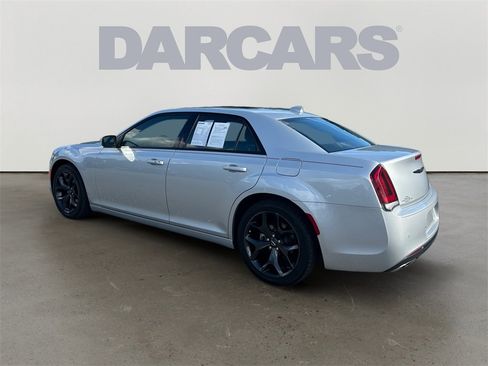 Used 2023 Chrysler 300 S image 5